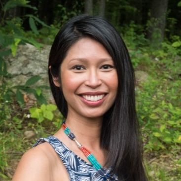 Dr. Queen Thach, O.D.